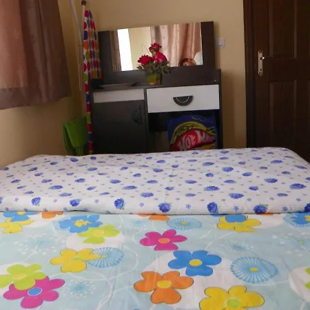4 Persons Flat House - Cheap Homestay Sleeping Place أنطاليا