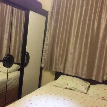 شقة 4 Persons Flat House - Cheap Homestay Sleeping Place أنطاليا