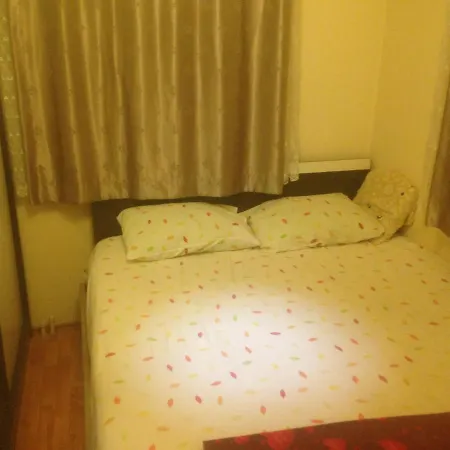 4 Persons Flat House - Cheap Homestay Sleeping Place شقة أنطاليا